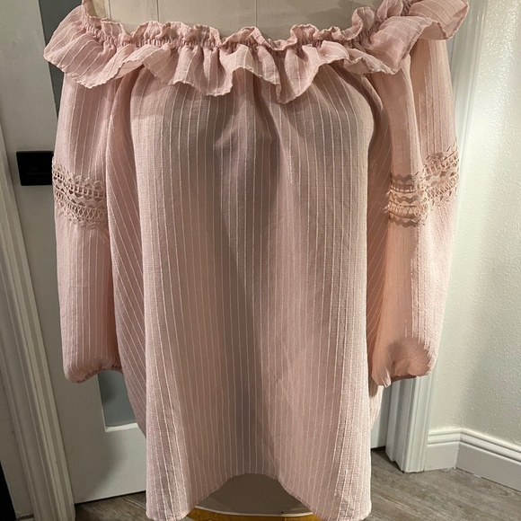 Shirt - Picture 1 of 4